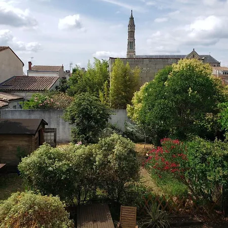 Beautiful Quiet Area Near Train Station Apartment Bordeaux